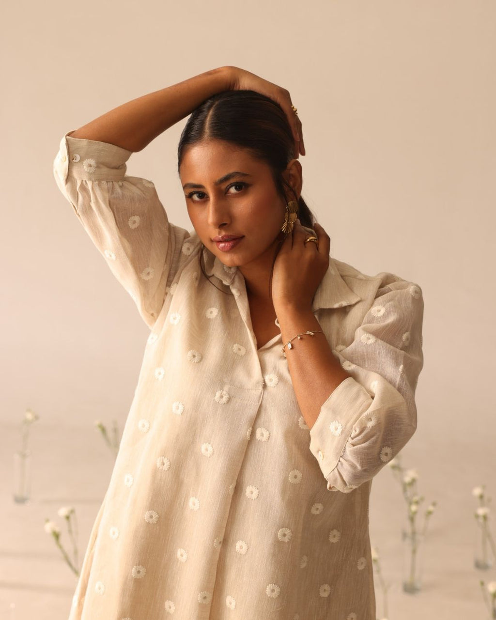 Iris breeze (Beige & Ivory)