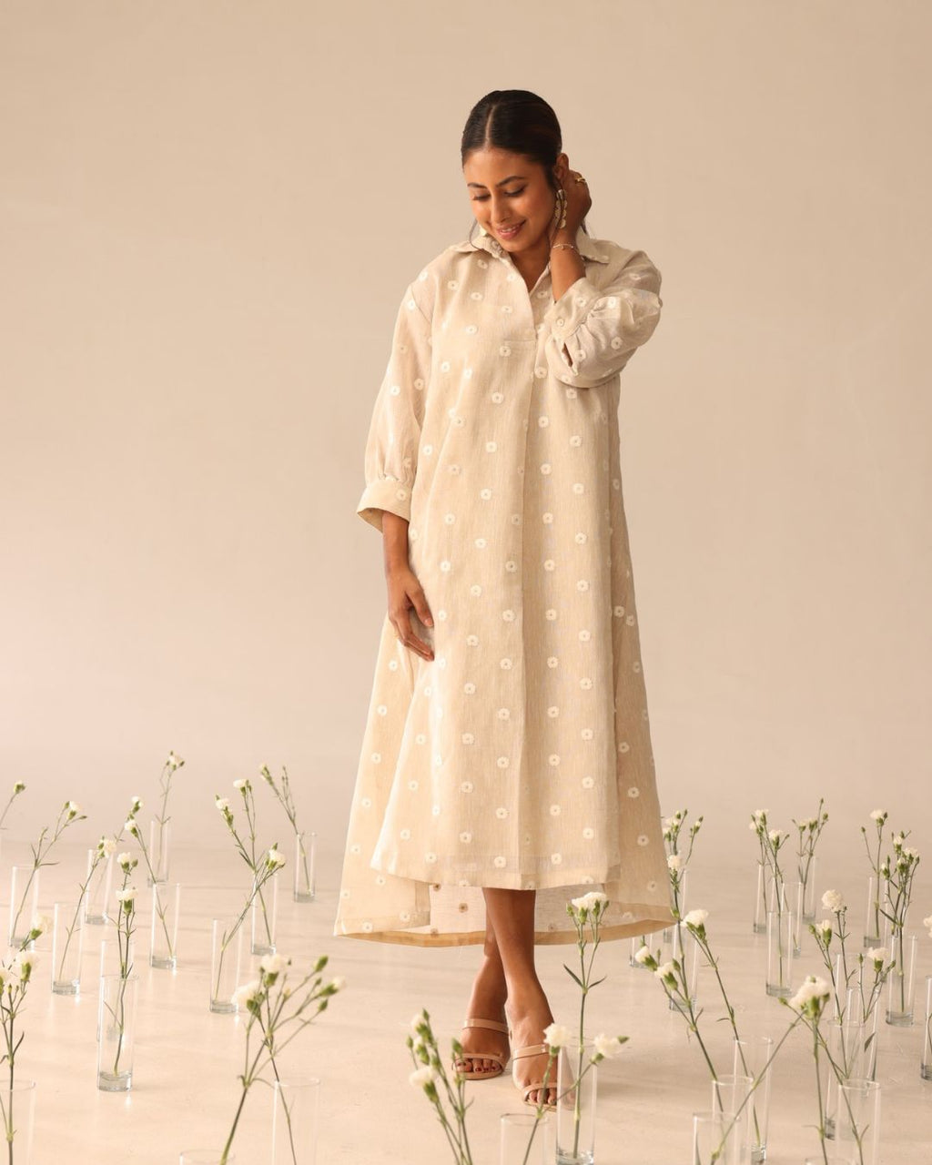 Iris breeze (Beige & Ivory)