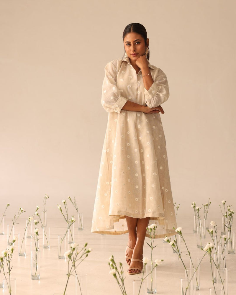 Iris breeze (Beige & Ivory)